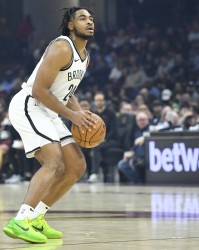 开云体育在线-托马斯拒绝了篮网提供的2个续约方案：3000万1+1/1年1100万含奖金