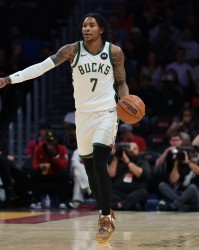 开云体育网址-雄鹿官方：小凯文·波特接受了右膝关节镜手术 本赛季报销！