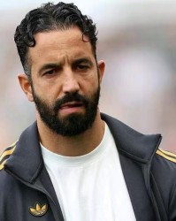 开云体育在线-欧文：阿莫林是曼联主帅的合适人选，不能把责任都归咎于教练