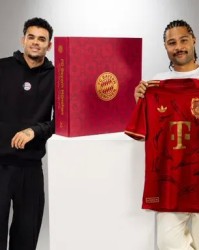 拜仁推出125周年纪念画册，定价1.25万欧惹争议