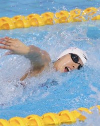 开云体育在线-游泳争霸赛张雨霏100蝶夺冠 杨浚瑄打破亚洲纪录