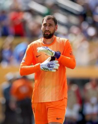 梅内：多纳鲁马要找到像巴黎一样强的球队并不容易